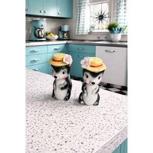 anthropomorphic skunk Hat salt and pepper shakers Lefton MCM Made Japan Sticker